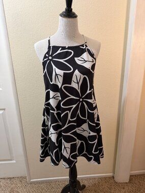 Black & White Tropical Print Dress Size M